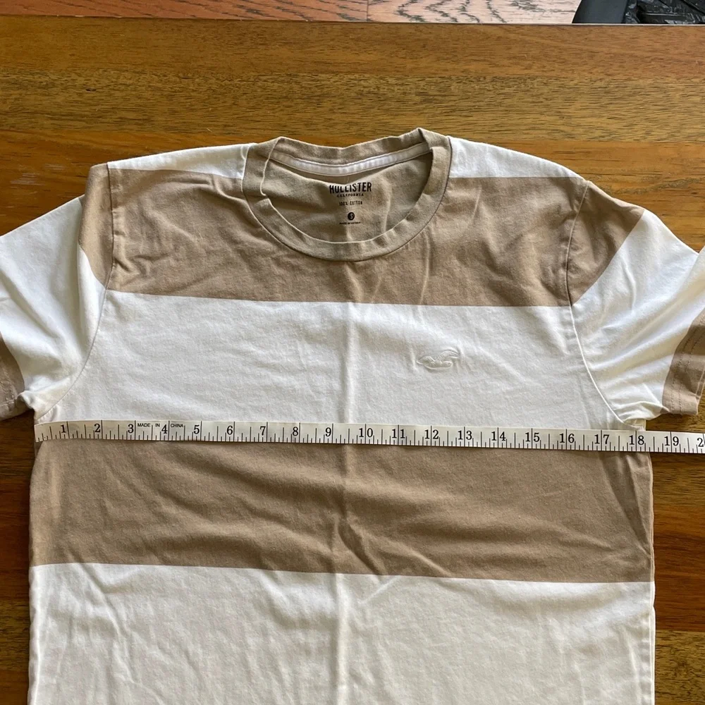 Hollister Men's Short Sleeve Shirt - Tan and White Stripes